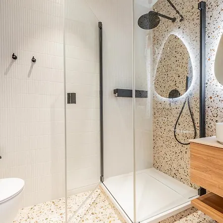 Luksusowy Sun Seasons 24 W Rewalu Z Widokiem, Basenem, Silownia I Sauna By Renters *